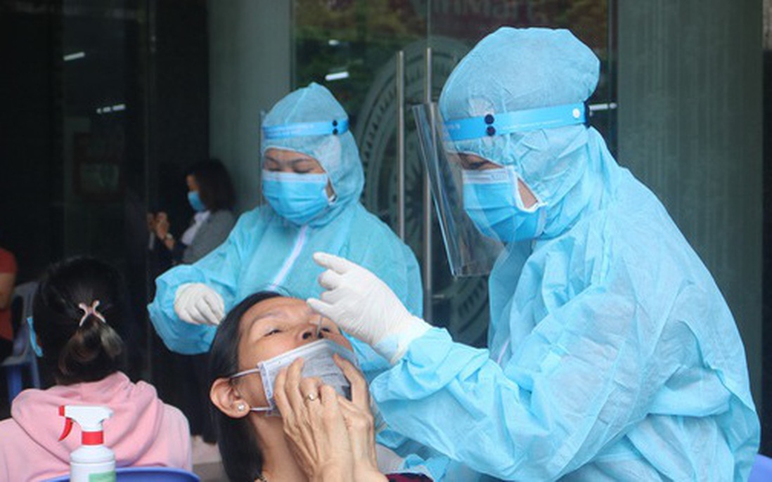 TP. Hồ Chí Minh lập kỷ lục với hơn 700 ca nhiễm Covid-19