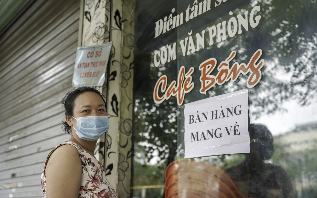 Chủ cửa hàng ăn uống ở Hà Nội: "Chúng tôi chờ đợi ngày này lâu lắm rồi"