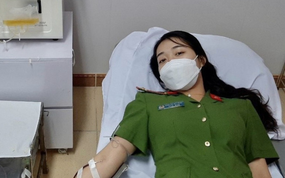 Nữ cán bộ Công an Hà Tĩnh kịp thời hiến máu cứu bệnh nhân bị đột quỵ