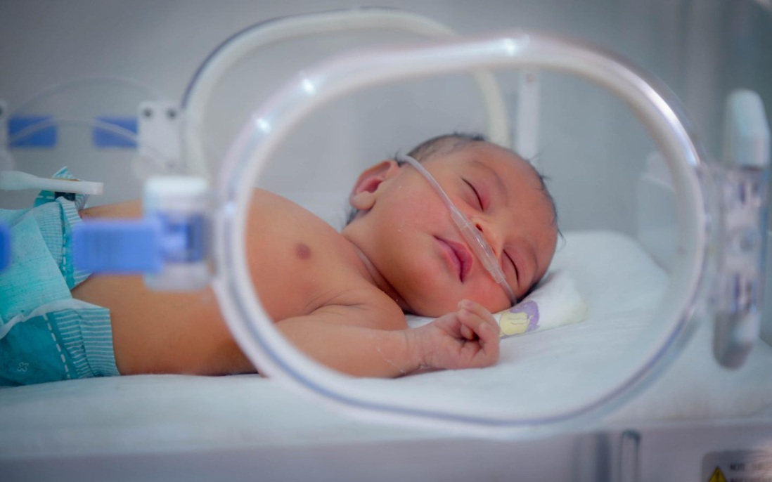 Những dấu hiệu viêm phổi ở trẻ sơ sinh: Khi nào cần đưa trẻ đến bệnh viện?