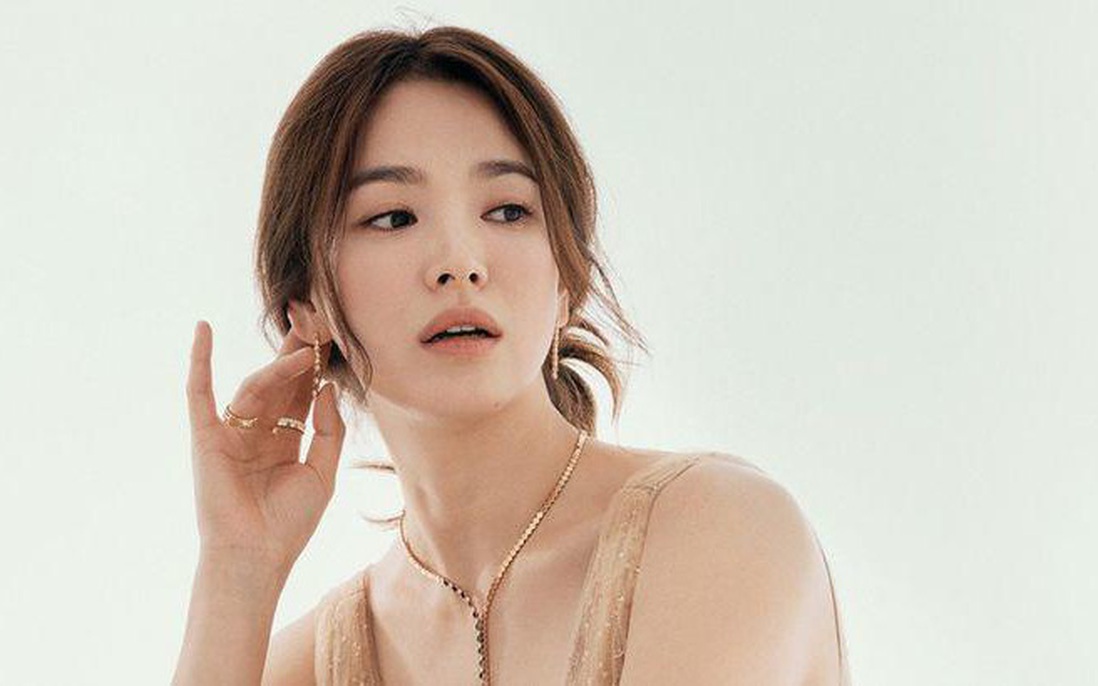 Song Hye Kyo "văng" khỏi top 100 gương mặt đẹp nhất thế giới