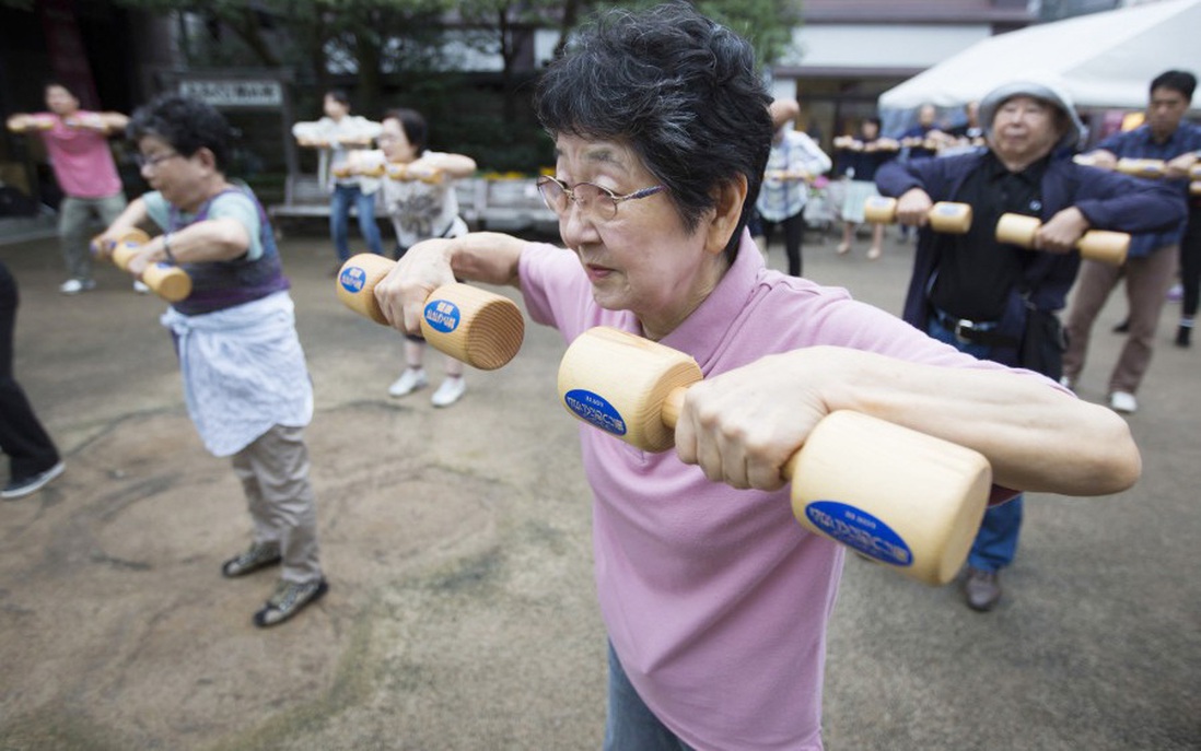 Gia tăng nạn bạo hành người cao tuổi ở Nhật Bản