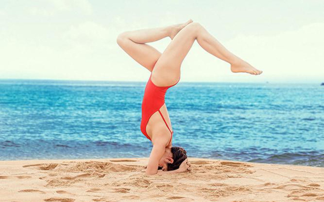 Phương Trinh Jolie tập yoga như diễn xiếc