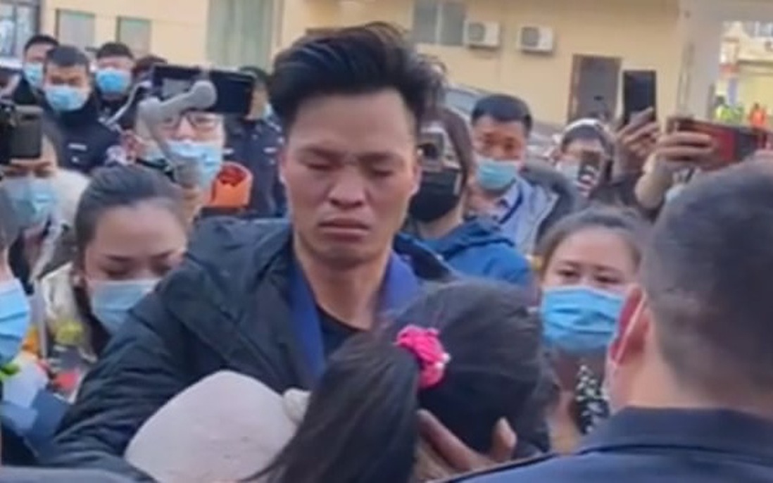 Trung Quốc: Con trai đoàn tụ với mẹ ruột sau hơn 3 thập kỷ ly biệt do bị bắt cóc