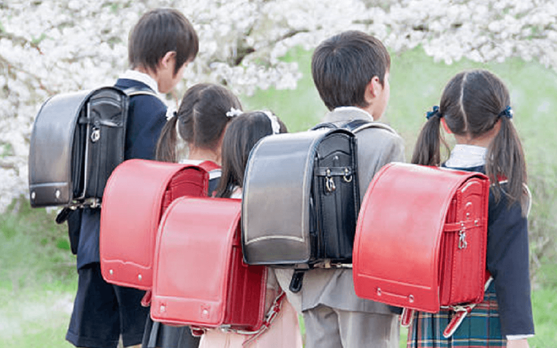 Để đựng sách vở, tại sao ba lô của học sinh Nhật Bản có giá lên đến hàng chục triệu đồng? 