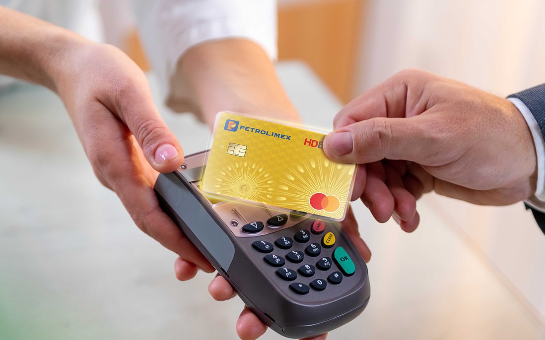 Thẻ HDBank Petrolimex 4 trong 1 giúp người dùng giao dịch dễ dàng giữa xu hướng thanh toán không dùng tiền mặt
