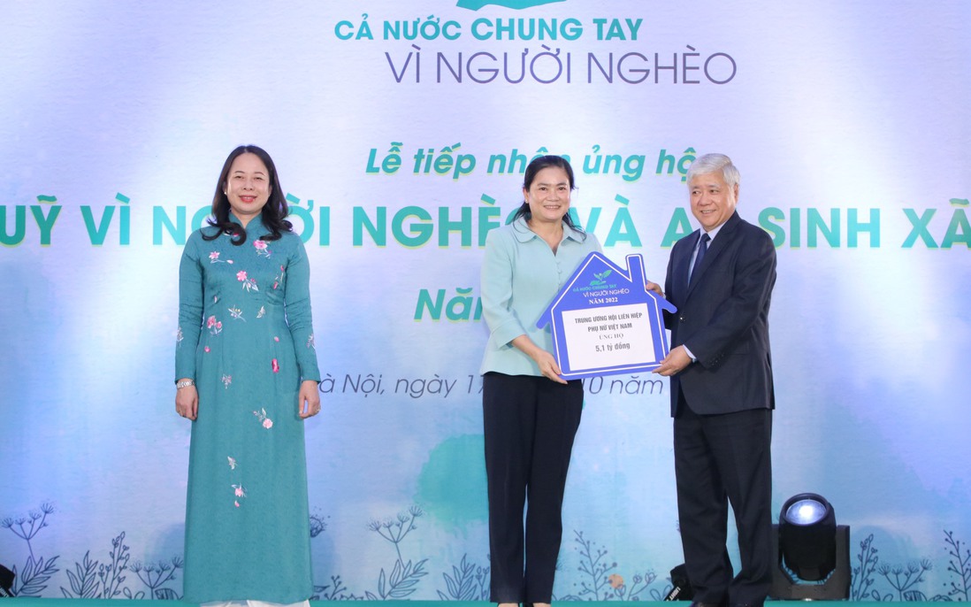 TƯ Hội LHPN Việt Nam ủng hộ Quỹ "Vì người nghèo" và an sinh xã hội năm 2022 trị giá 5,1 tỷ đồng
