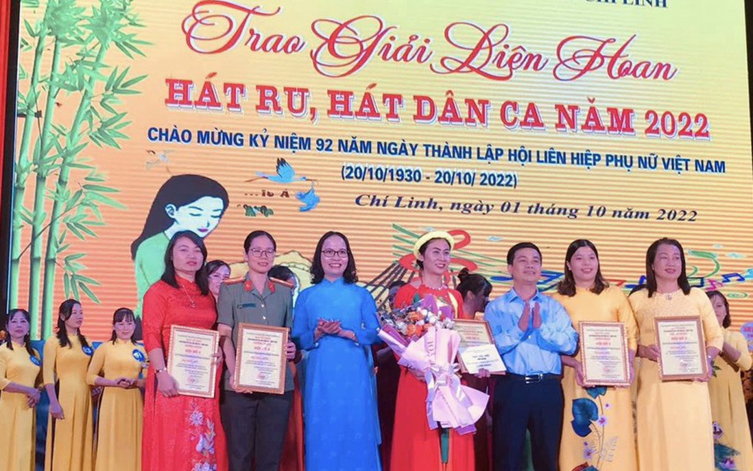 Hội LHPN TP Chí Linh: Chào mừng Ngày 20/10 bằng những làn điệu hát ru, dân ca 