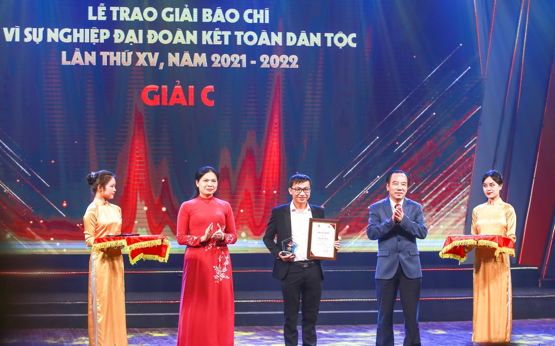 Báo Phụ nữ Việt Nam đoạt giải C báo chí Vì sự nghiệp Đại đoàn kết toàn dân tộc