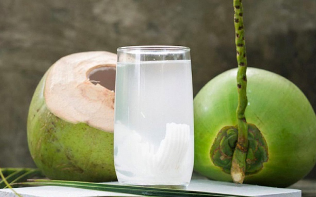 Nước dừa có gas không? Lợi ích sức khoẻ khi uống nước dừa