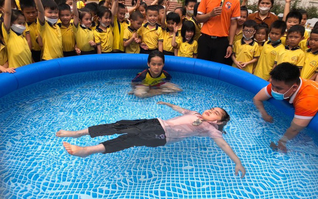 Tình trạng trẻ đuối nước tăng, Vĩnh Phúc xây dựng đề án dạy bơi trong trường học