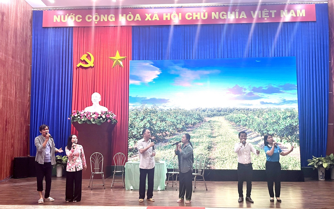Hội LHPN Việt Nam tổ chức chương trình truyền thông về giảm nghèo đa chiều năm 2022 tại An Giang