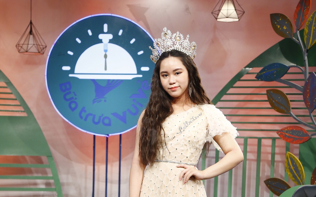 Hoa hậu nhí Bella Vũ chia sẻ về áp lực học đường