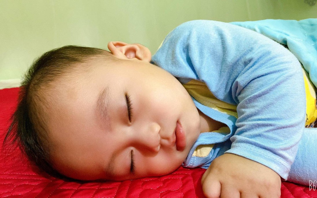 Tâm tư của trẻ được tiết lộ qua tư thế ngủ, nếu thuộc loại thứ 4, bố mẹ nên quan tâm con nhiều hơn