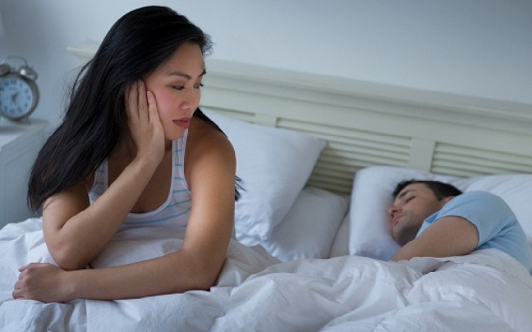 Phụ nữ đừng làm 4 hành động này trong phòng ngủ, cẩn thận "bóp chết" hôn nhân