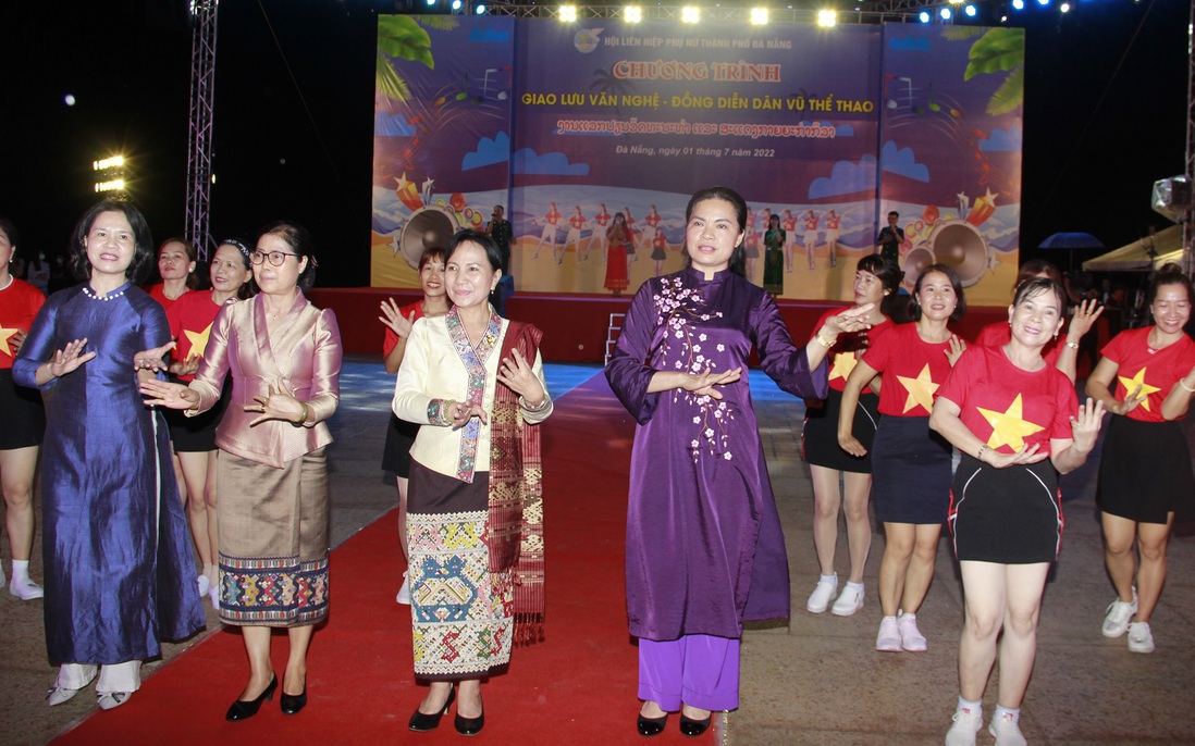 Đà Nẵng: Gần 1.000 phụ nữ tham gia đồng diễn dân vũ thể thao