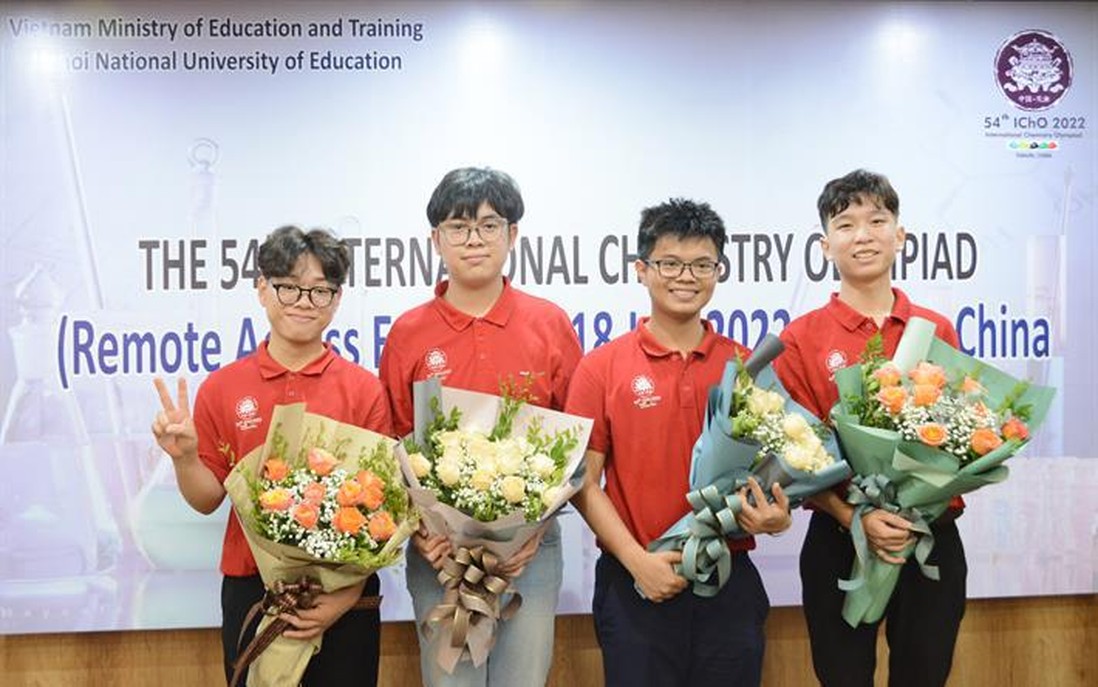 Việt Nam đoạt 4 Huy chương Vàng Olympic Hóa học quốc tế 2022