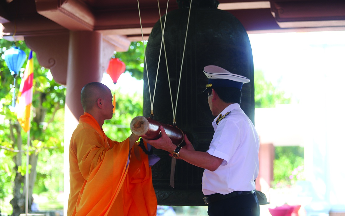 Những điểm tựa tâm linh ở Trường Sa