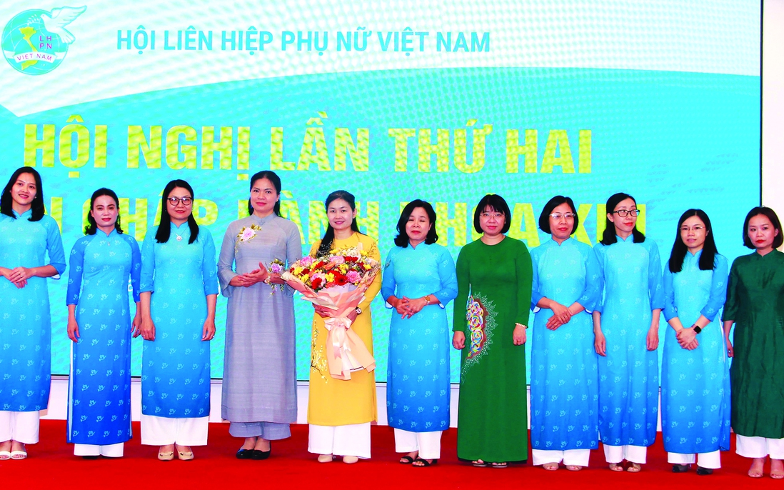 Bầu 13 ủy viên, 1 Chủ nhiệm và 3 Phó Chủ nhiệm Ủy ban Kiểm tra TƯ Hội LHPN Việt Nam khóa I, nhiệm kỳ 2022 - 2027