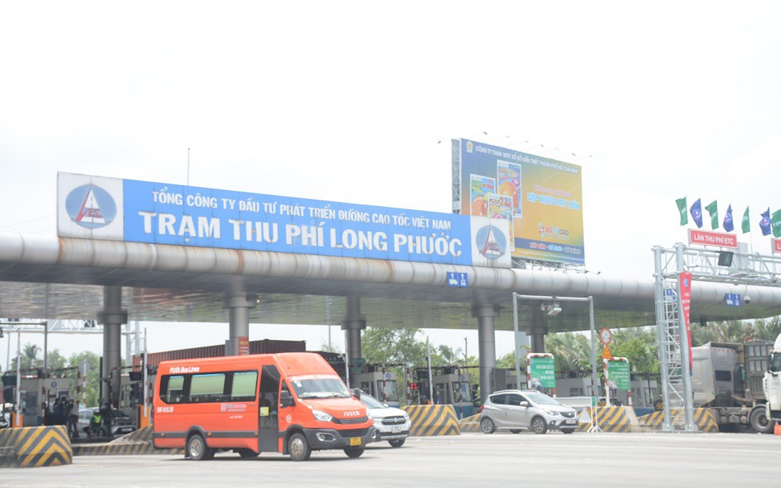 Ngày đầu thu phí không dừng: Cao tốc TPHCM - Long Thành - Dầu Giây thông thoáng