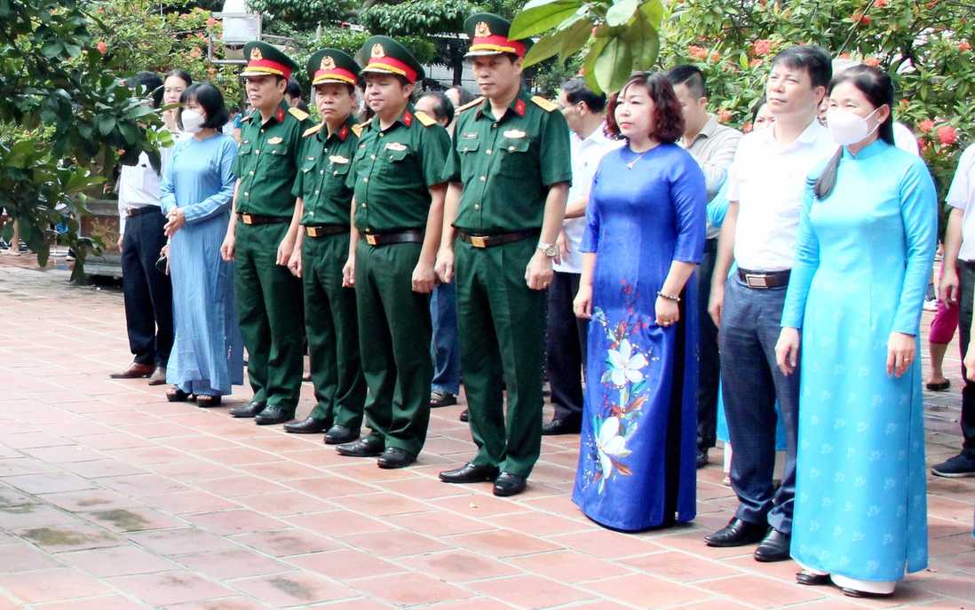 Hội LHPN Việt Nam dâng hương tưởng niệm Hoàng Thái Hậu Ỷ Lan