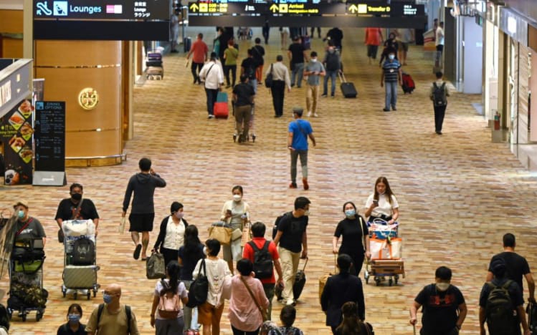 Du khách chưa tiêm chủng đầy đủ có thể nhập cảnh Singapore không cần xin phép phê duyệt