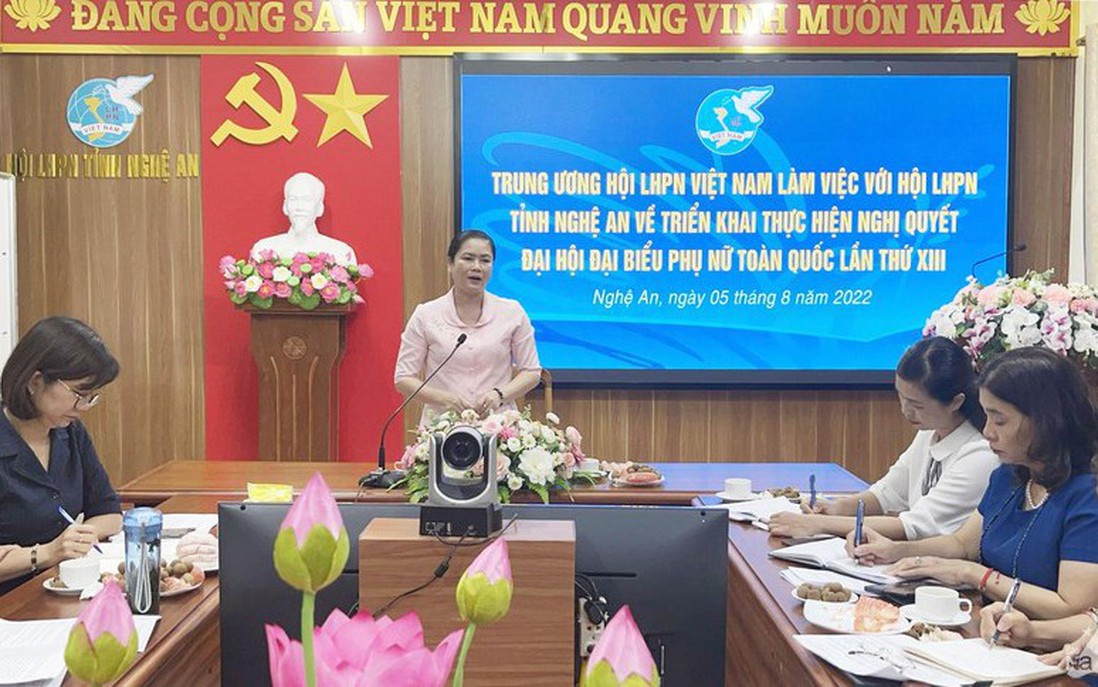 Đoàn công tác TƯ Hội LHPN Việt Nam làm việc với Hội LHPN tỉnh Nghệ An 