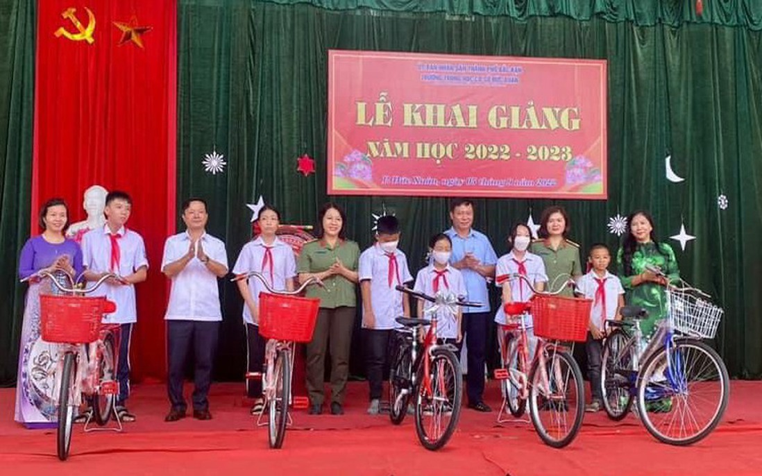 “Mẹ đỡ đầu” lan tỏa yêu thương