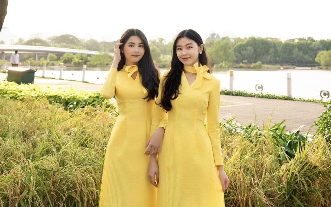 Vẻ đẹp hút mắt của hai ái nữ nhà MC Quyền Linh 