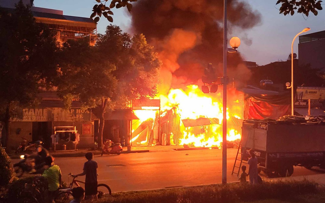 Hà Nội: Cháy nhà khiến 3 mẹ con tử vong