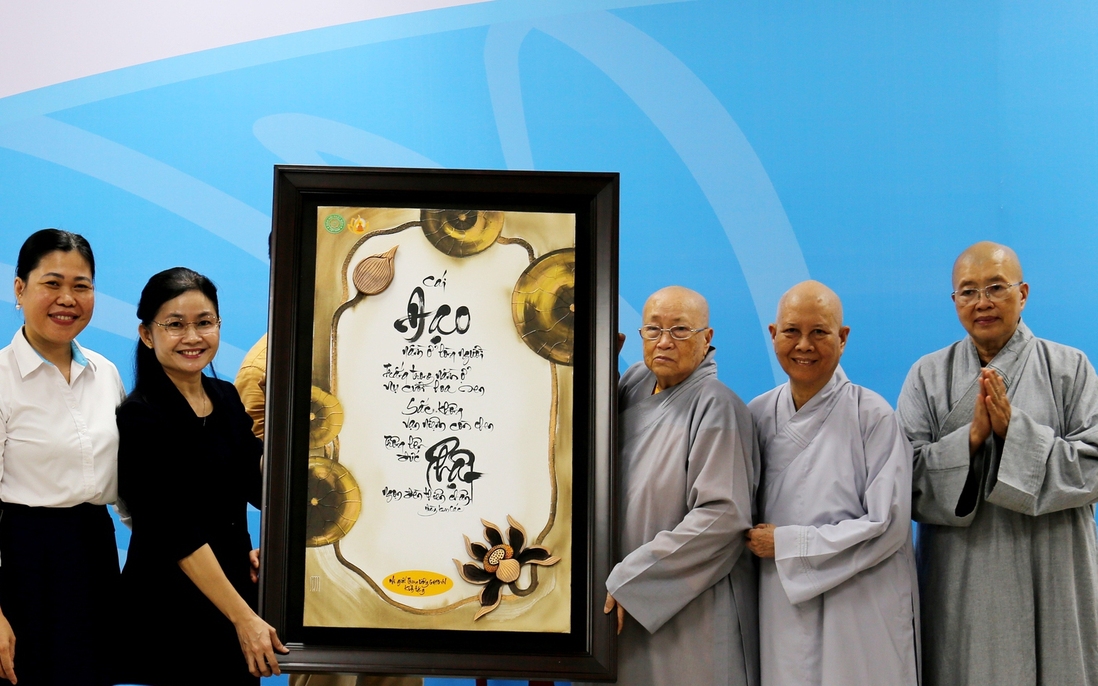 Lãnh đạo Hội LHPN Việt Nam tiếp Đoàn đại biểu Ni giới Giáo hội Phật giáo Việt Nam