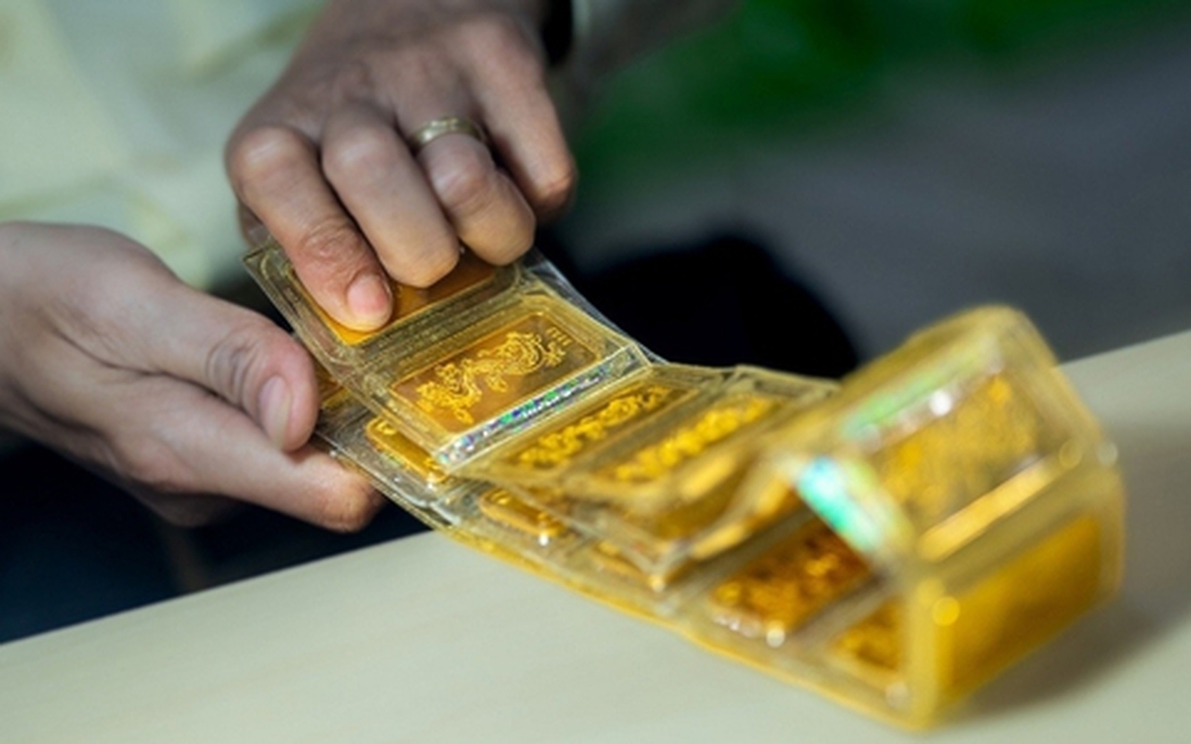 Thị trường vàng từ ngày 23-29/10: Giá vàng duy trì trong mức 70 triệu đồng/lượng 