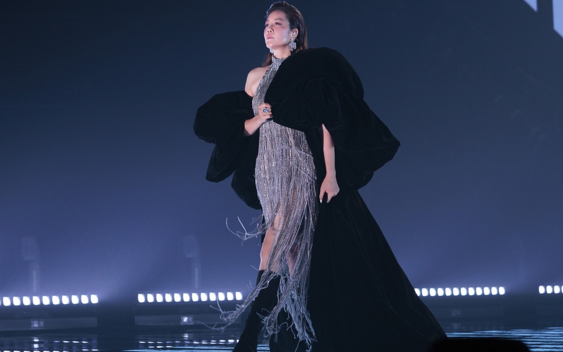 Giám đốc thời trang “Chị đẹp đạp gió rẽ sóng” lên tiếng về trang phục gây khó khăn cho Thu Phương
