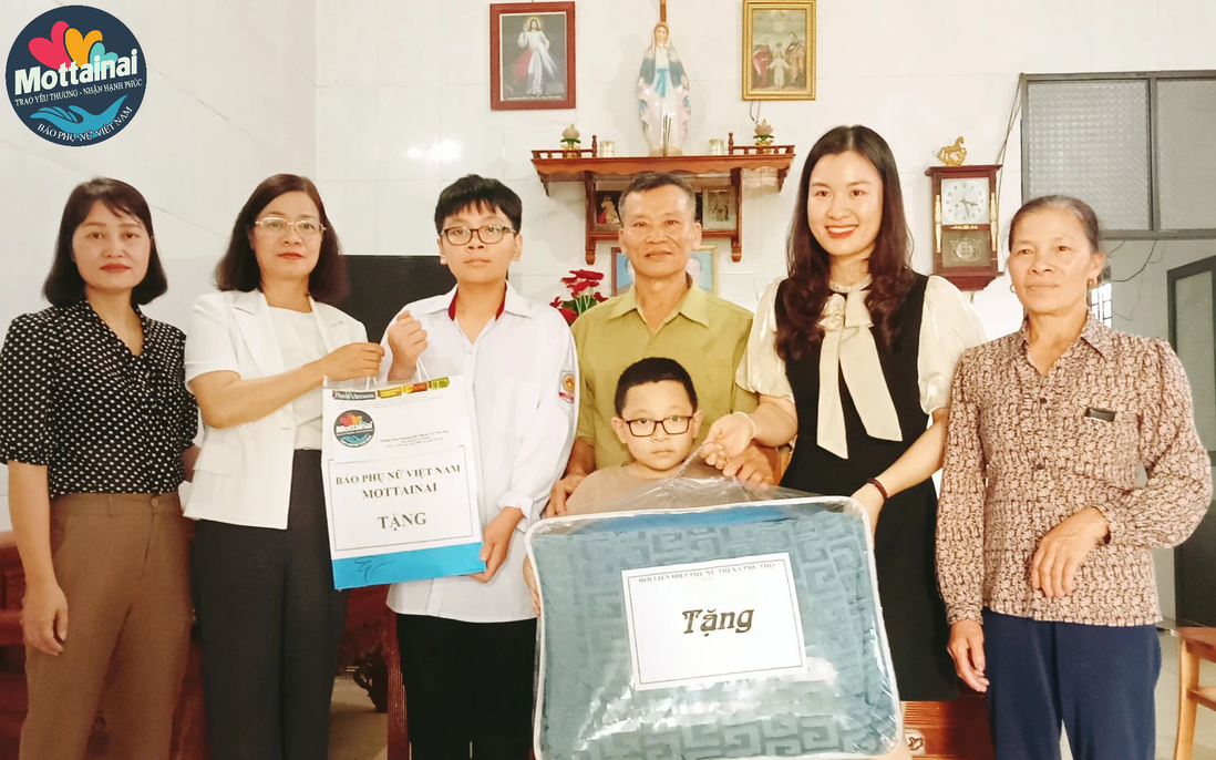 Trao 5 suất học bổng Mottainai cho trẻ thiệt thòi ở Phú Thọ