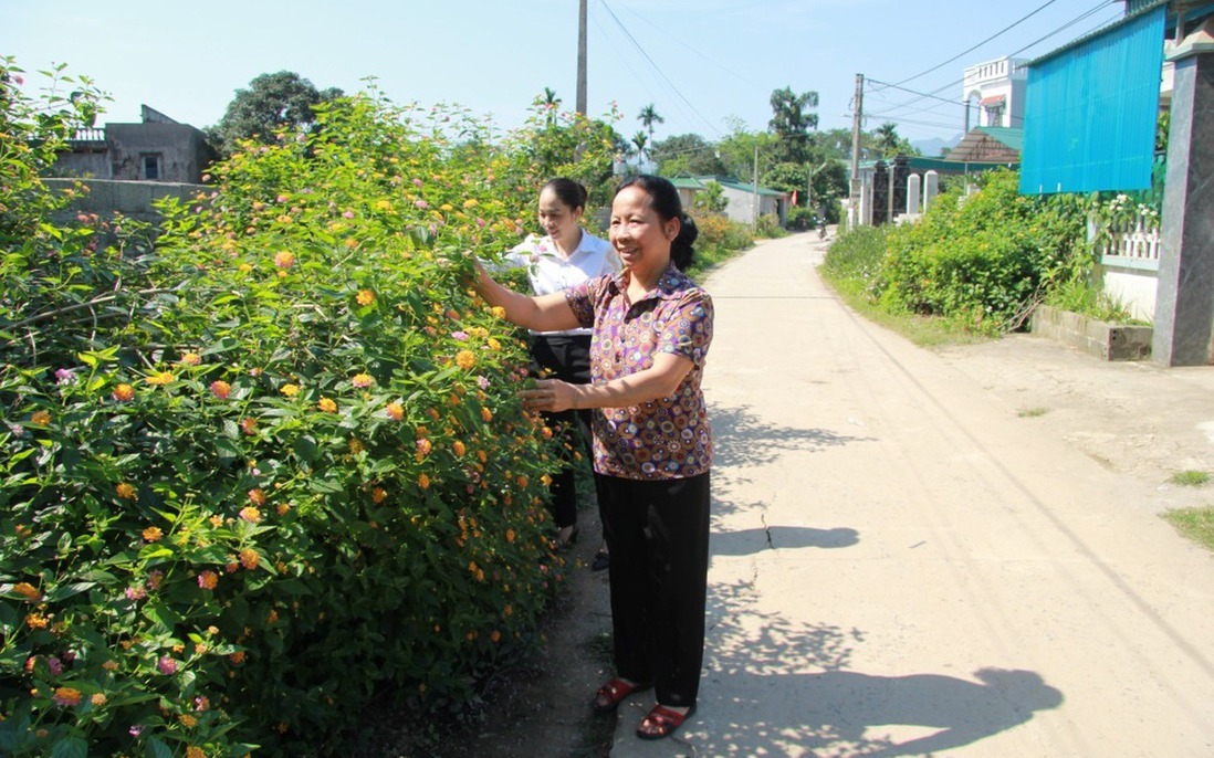 Phụ nữ Hòa Bình xây dựng nông thôn mới gắn với các mô hình thiết thực trong đời sống 