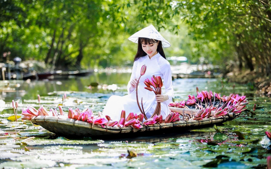Vũ Gia Hân - Nữ doanh nhân lan tỏa tinh hoa cổ phục Việt tại Mottainai 2023