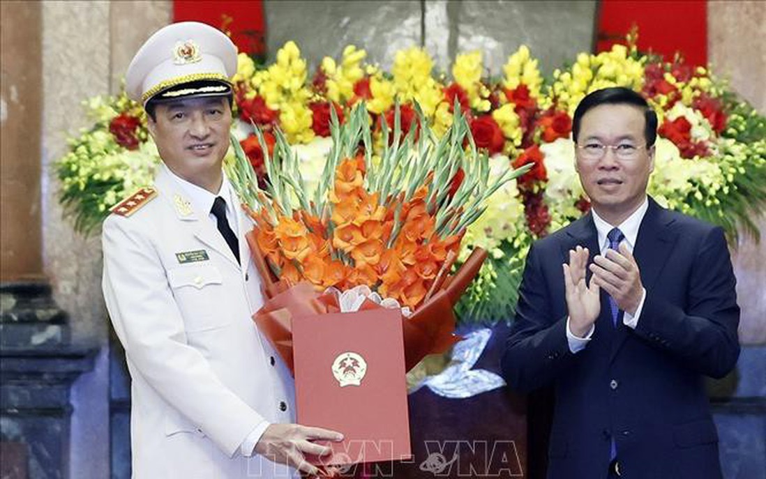 Thứ trưởng Bộ Công an Nguyễn Duy Ngọc được thăng cấp bậc hàm thượng tướng