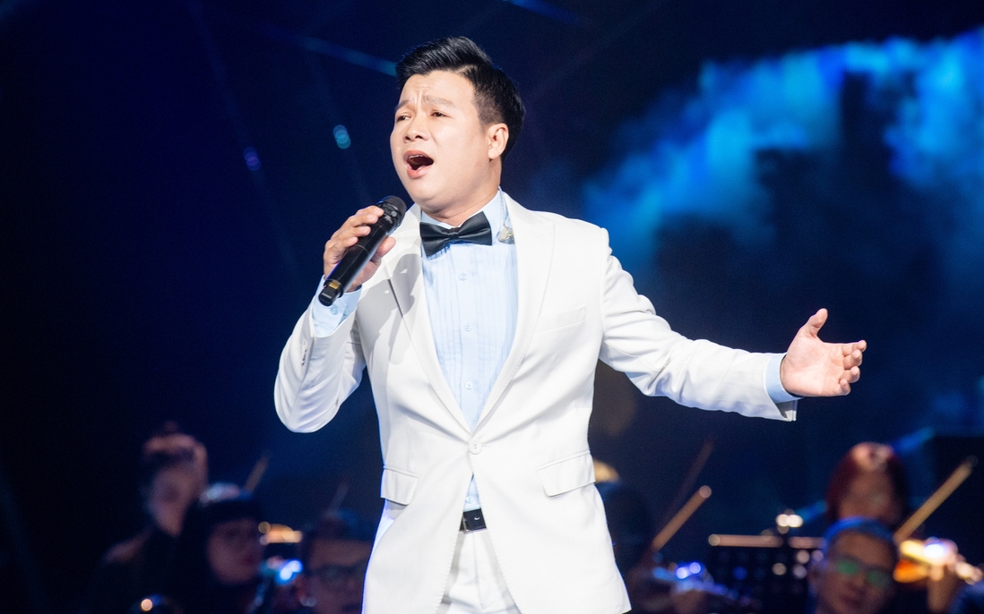 Vũ Thắng Lợi lần đầu hát nhạc Phan Mạnh Quỳnh trên sân khấu