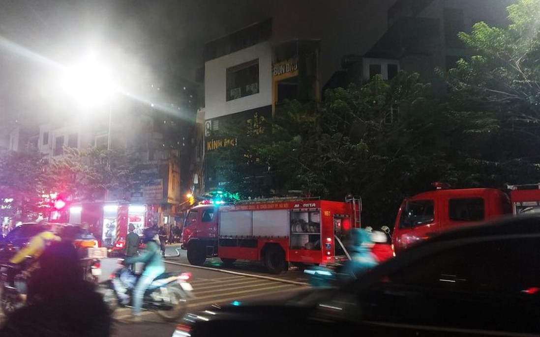 Hà Nội: Xảy ra cháy tại hàng bún đậu trên phố Minh Khai 