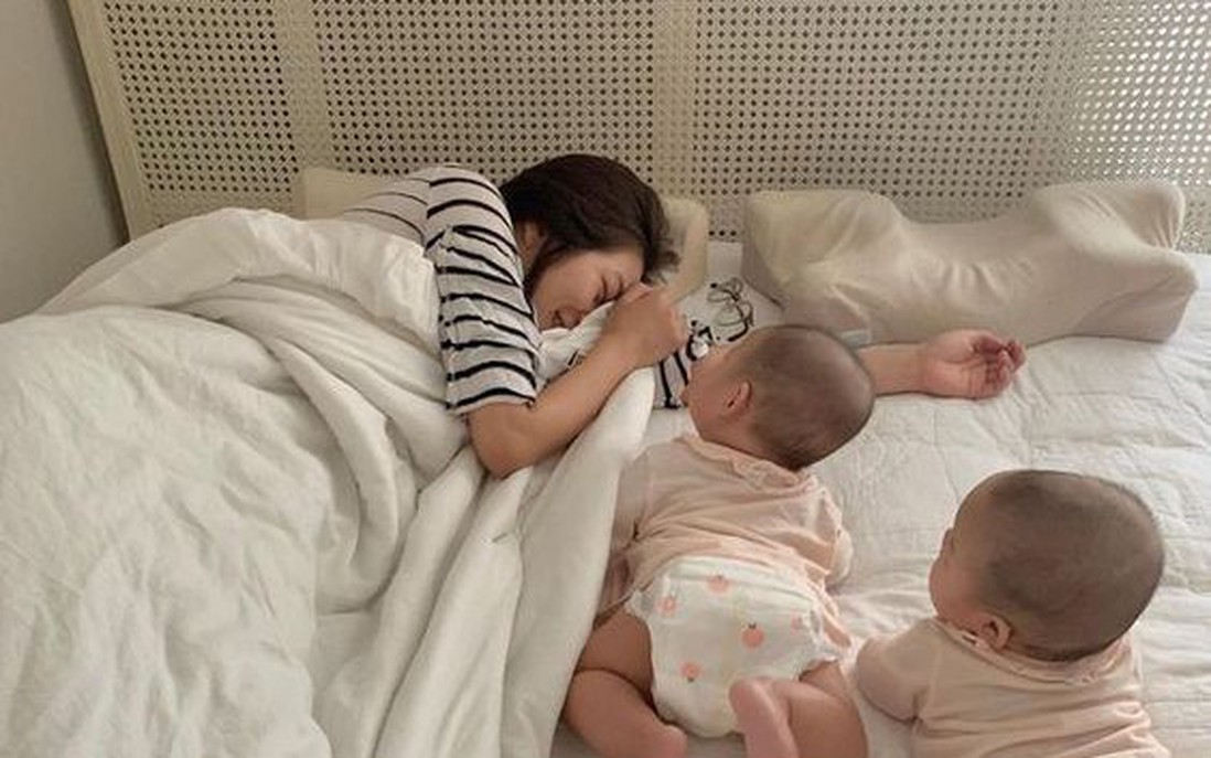 Trẻ ngủ cùng mẹ liệu có thông minh hơn?