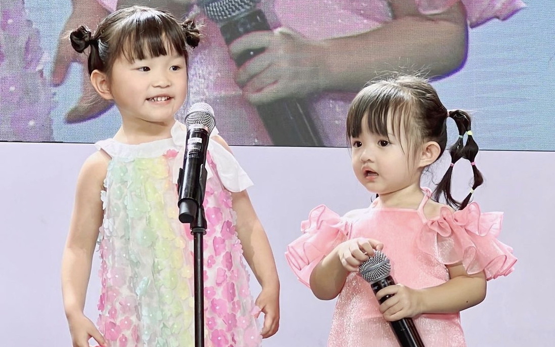 Con gái Đông Nhi đáng yêu trong khung ảnh cùng ca sĩ nhí từng khiến Taeyeon (SNSD) phát sốt 