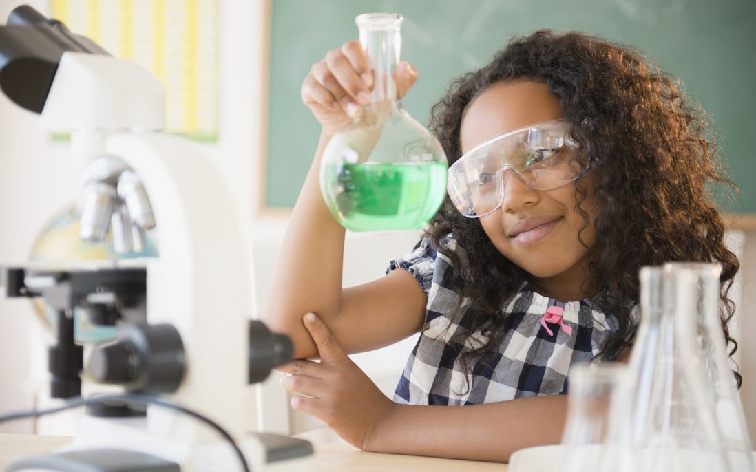 Thúc đẩy bình đẳng cho trẻ em gái trong STEM