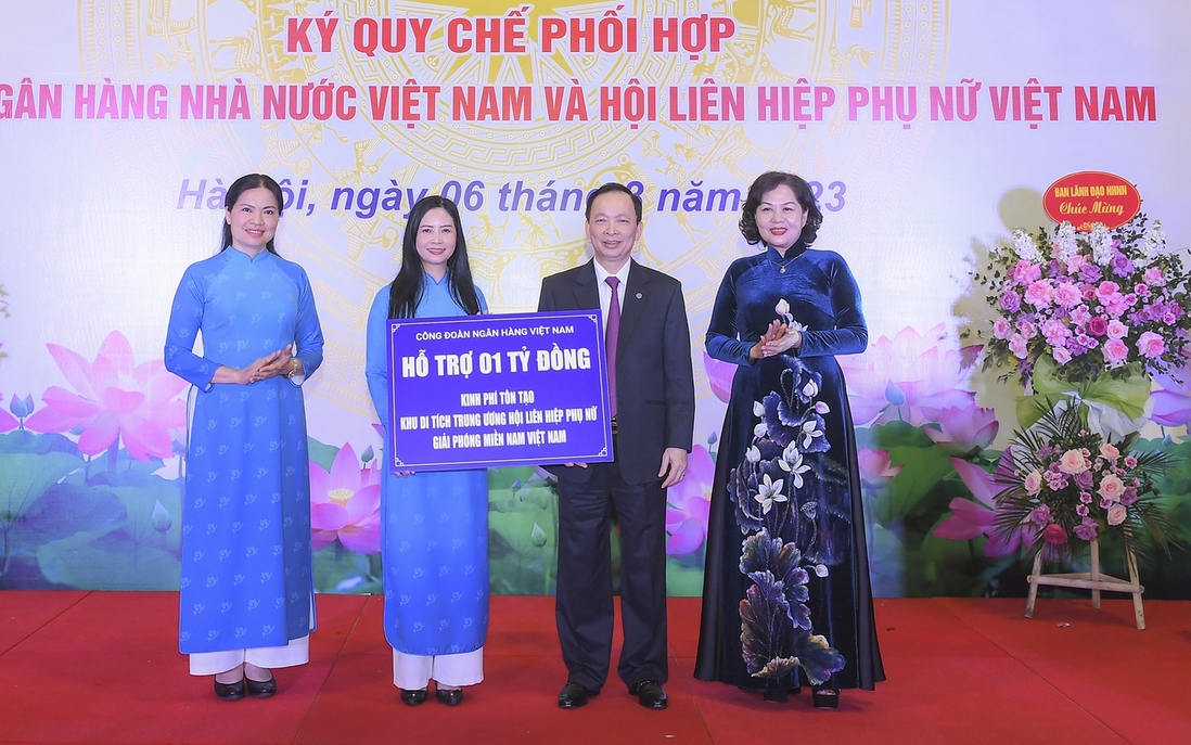 Công đoàn Ngân hàng Việt Nam tặng 1 tỷ đồng tôn tạo khu di tích Trung ương Hội LHPN giải phóng miền Nam