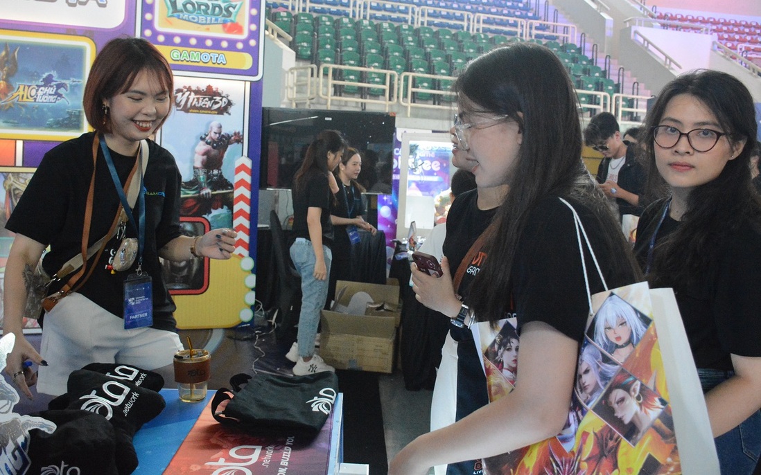 Giới trẻ hào hứng trải nghiệm Ngày hội Game Việt Nam lần đầu được tổ chức