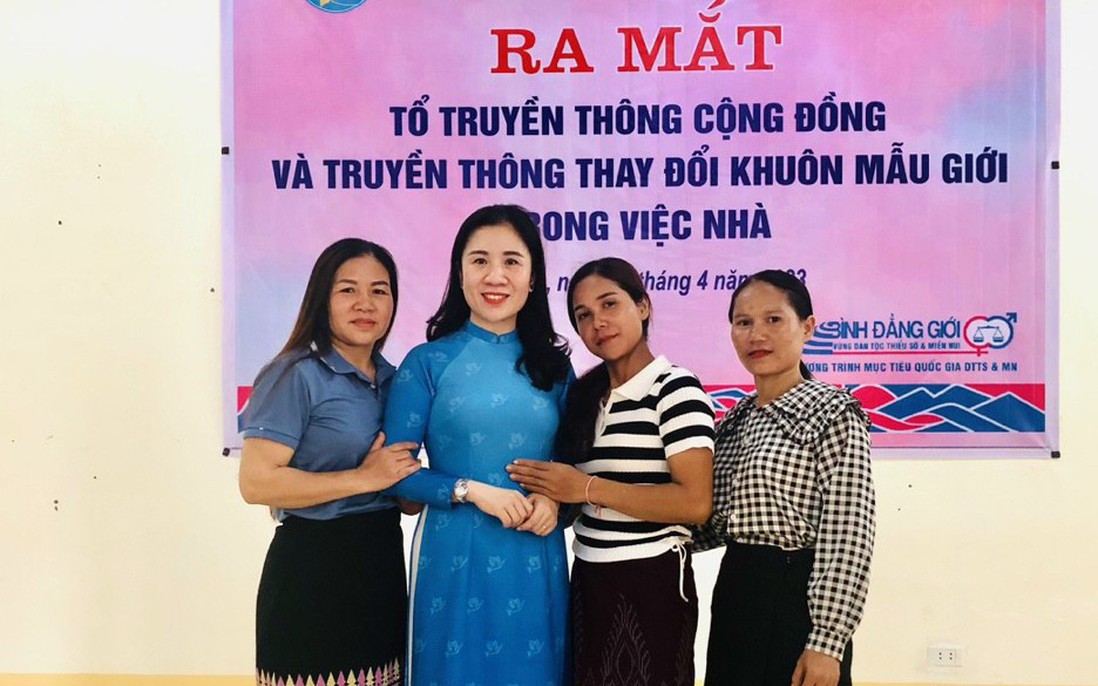 Quảng Bình: Ra mắt Tổ truyền thông cộng đồng và truyền thông thay đổi khuôn mẫu giới trong việc nhà