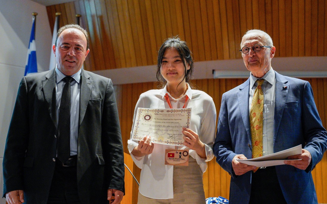 Nữ sinh Hà Nội đoạt giải tại cuộc thi Olympic Triết học Quốc tế 2023 