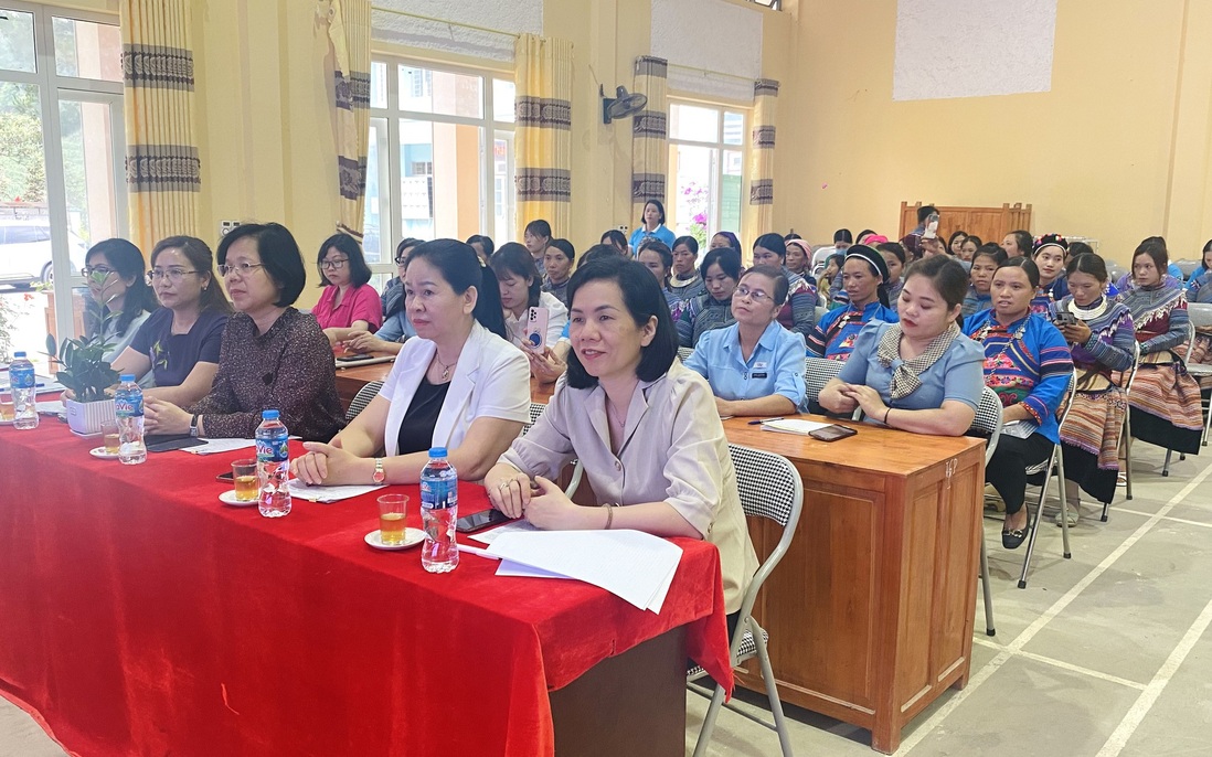 Lào Cai: Hội nghị đối thoại chính sách mẫu thu hút nhiều hội viên, phụ nữ DTTS tham gia
