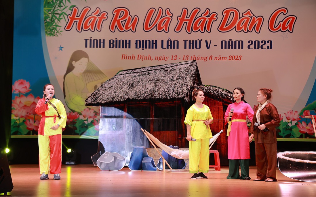 Bình Định: Nhiều tiết mục đặc sắc trong Liên hoan hát ru và hát dân ca