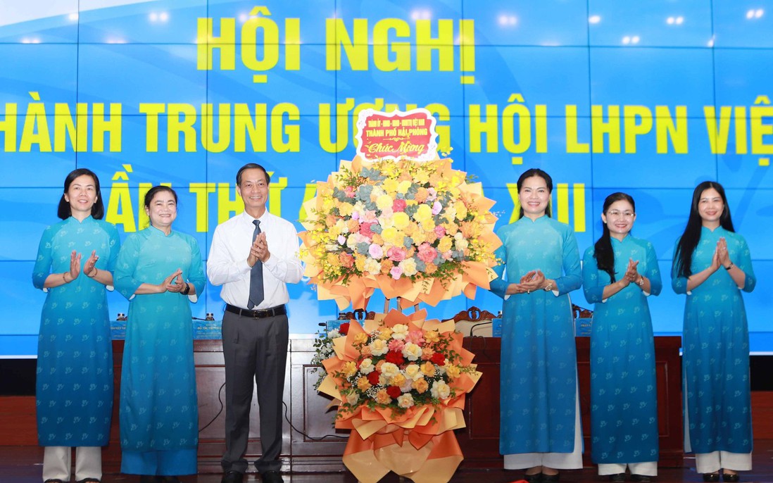Khai mạc trọng thể Hội nghị Ban chấp hành TƯ Hội LHPN Việt Nam lần thứ 4, khóa XIII
