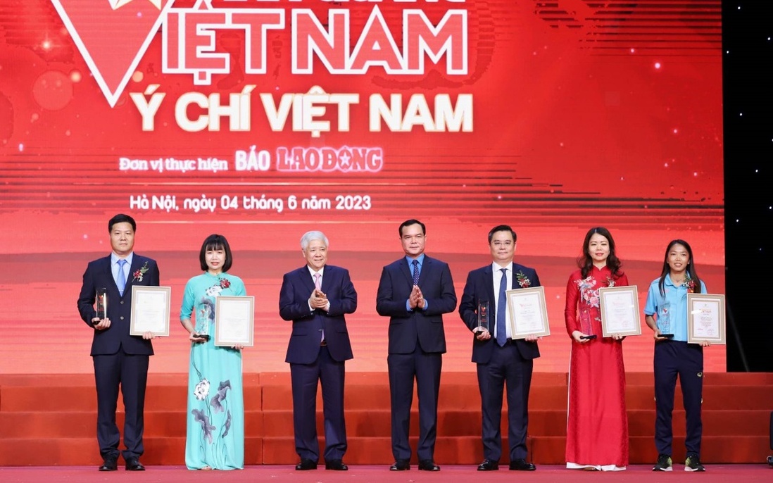 Chương trình Vinh quang Việt Nam năm 2023: Tôn vinh 16 tập thể và cá nhân